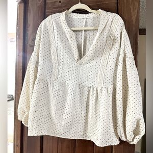 Cute boutique top! White with black polka dots & lace detail!